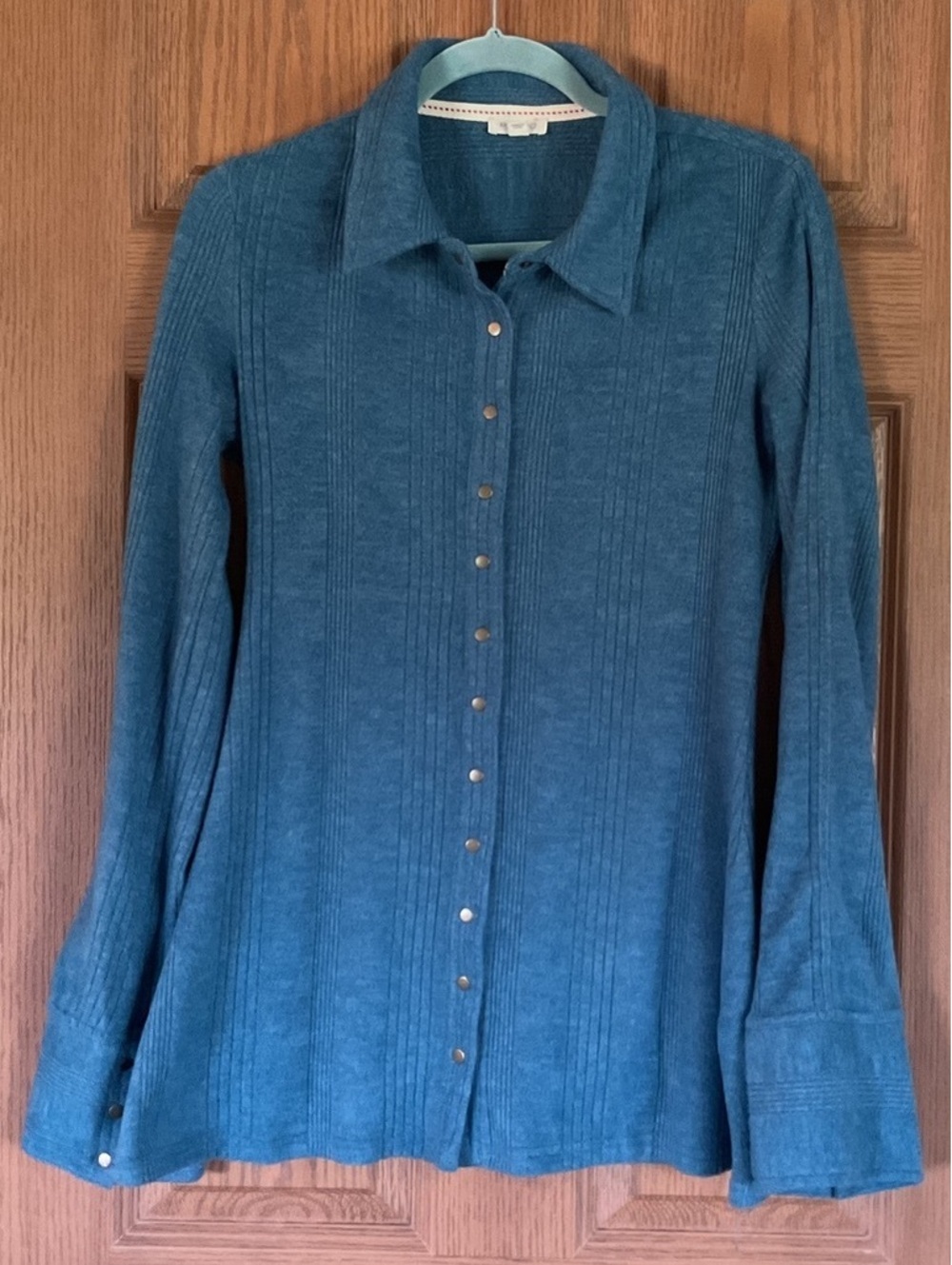 Pilcro Anthropologie Women’s Size Small, Blue Long Sleeve, Ribbed, Snap Up Front